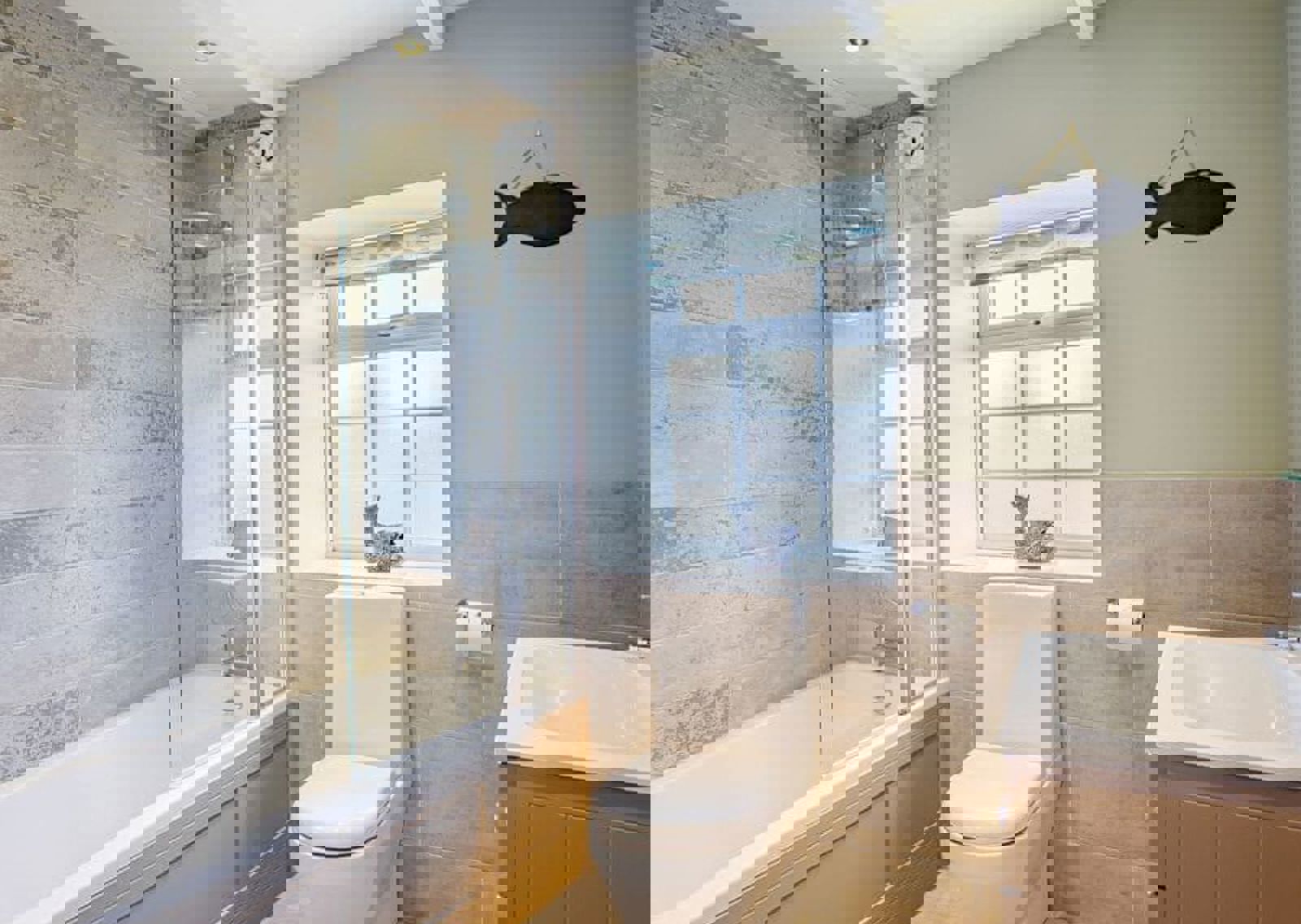 vn-large-The-Porthole-Family-bathroom.jpg