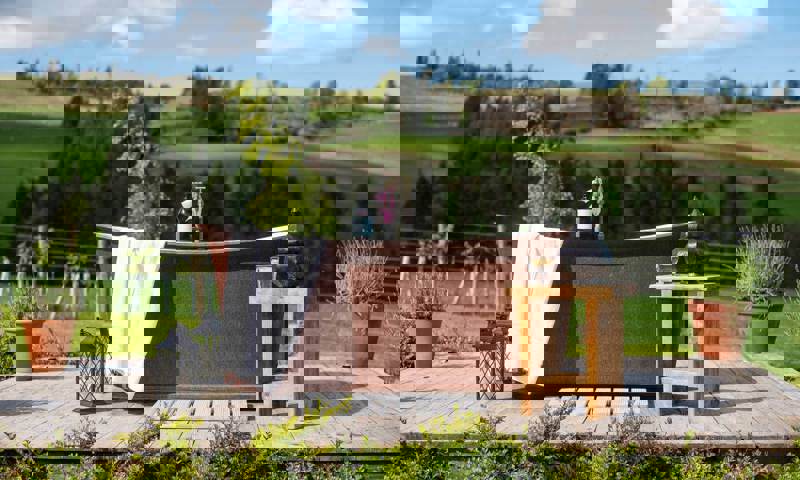 Huts-in-the-Hills