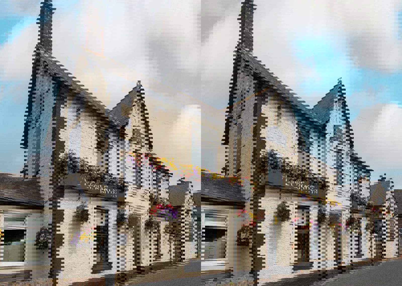 Lindisfarne-Inn-exterior