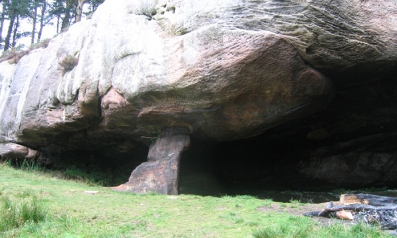 Vn Large Cave