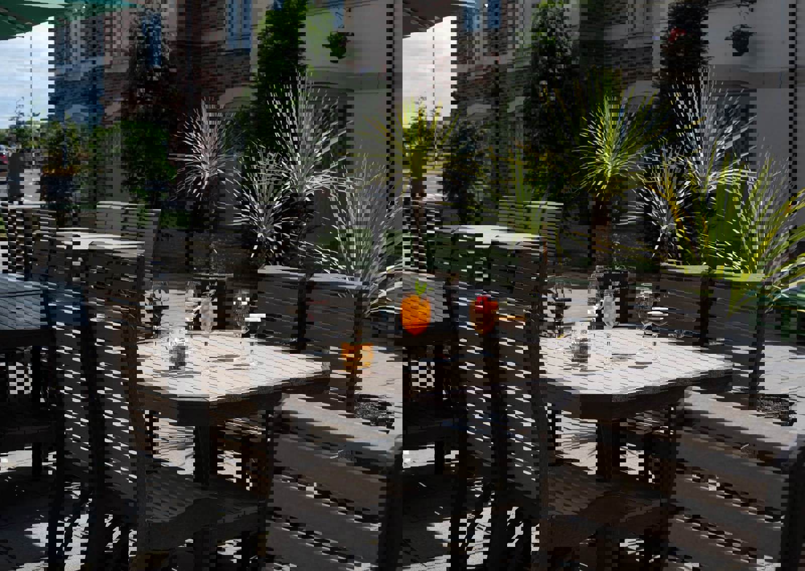 Outside-dining18