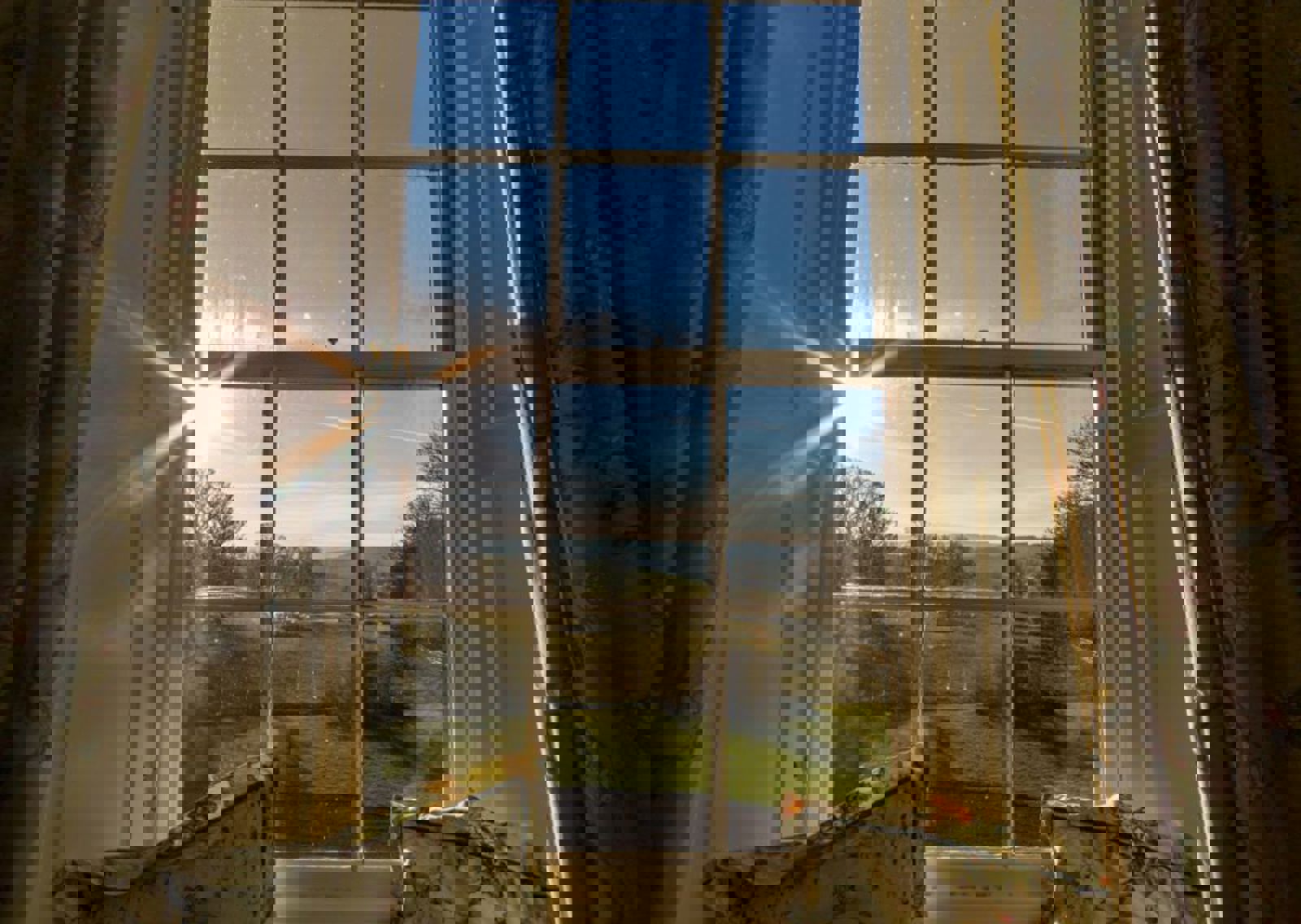 vn-large-View-from-a-bedroom-Budle-Hall-Bamburgh-NE69-7AJ.jpg