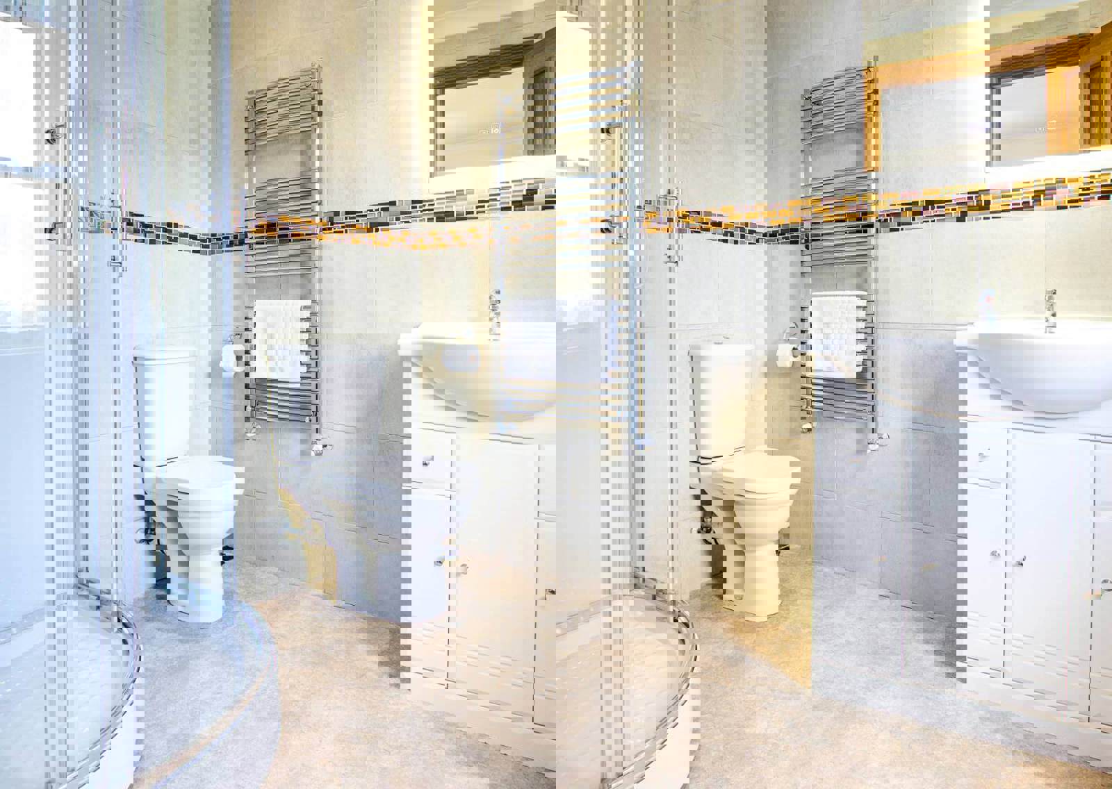 16-Bathroom