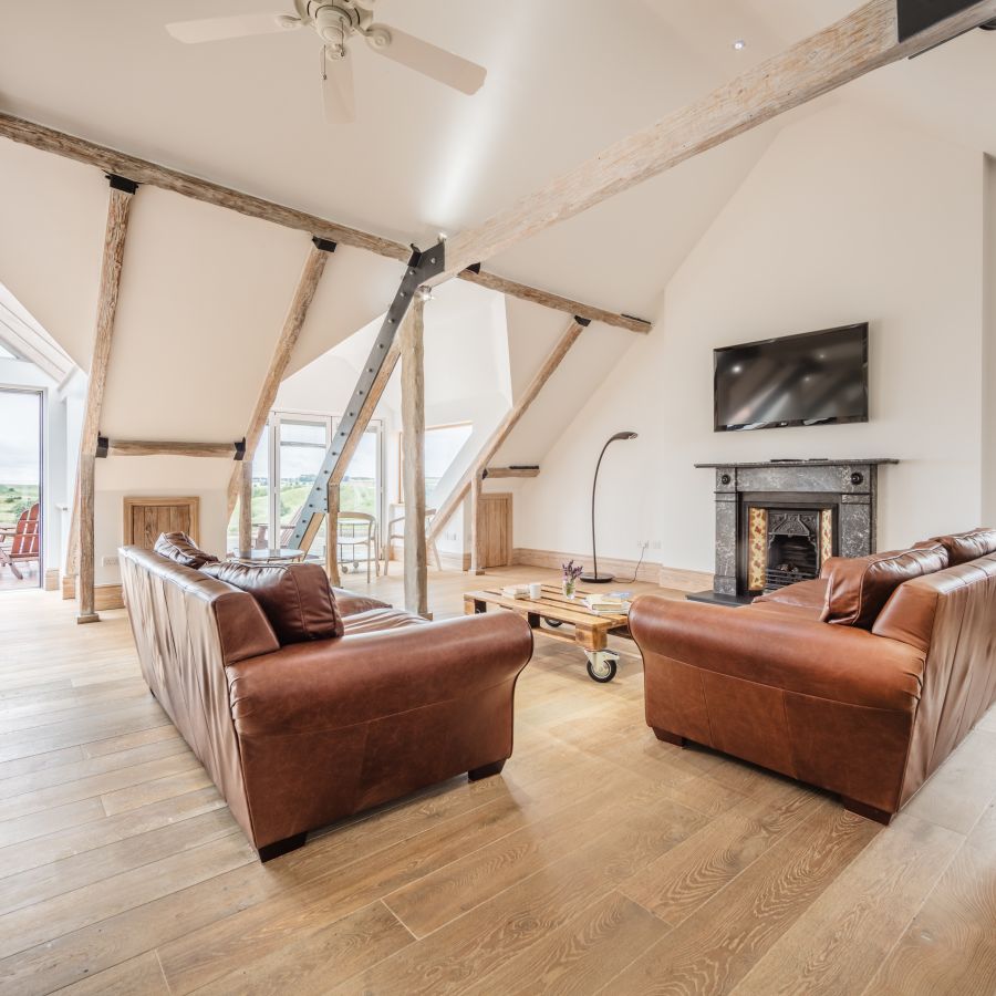 vn-large-The-Penthouse-at-South-View-House.jpg