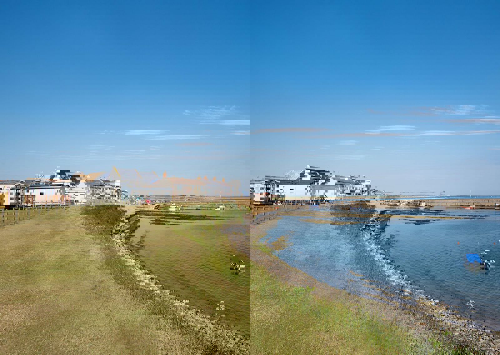 vn-large-The-park-overlooks-Seahouses-harbour.jpeg