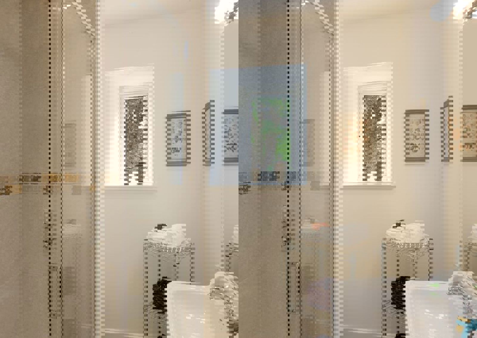 vn-large-Mill-Race-Ensuite.jpg