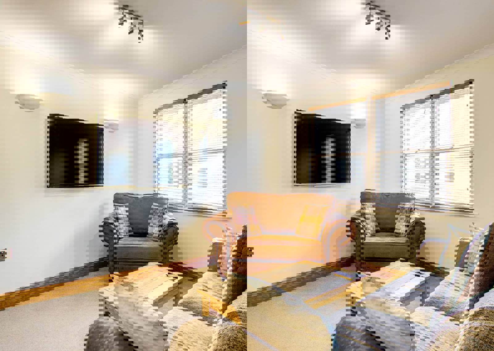 5-Living-Room