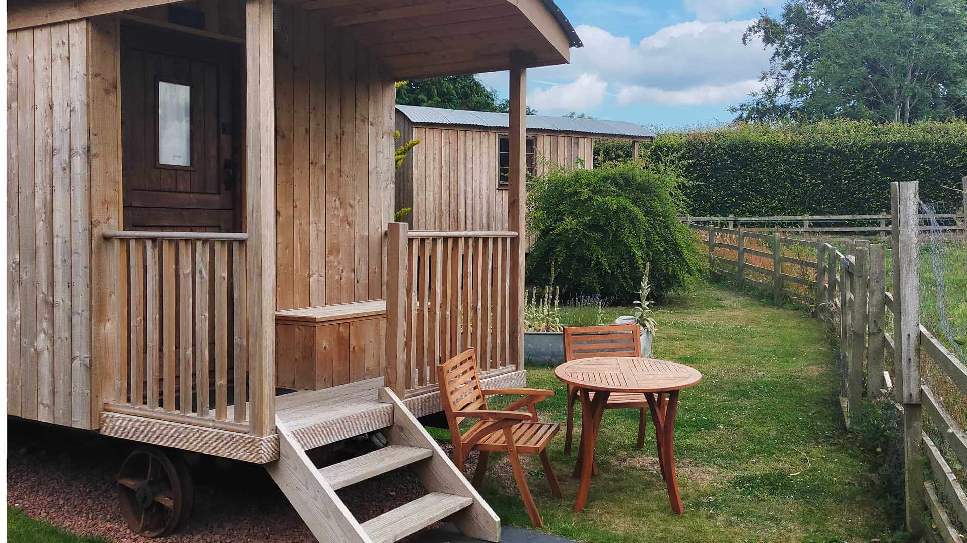 Pet-free-Shepherds-Hut