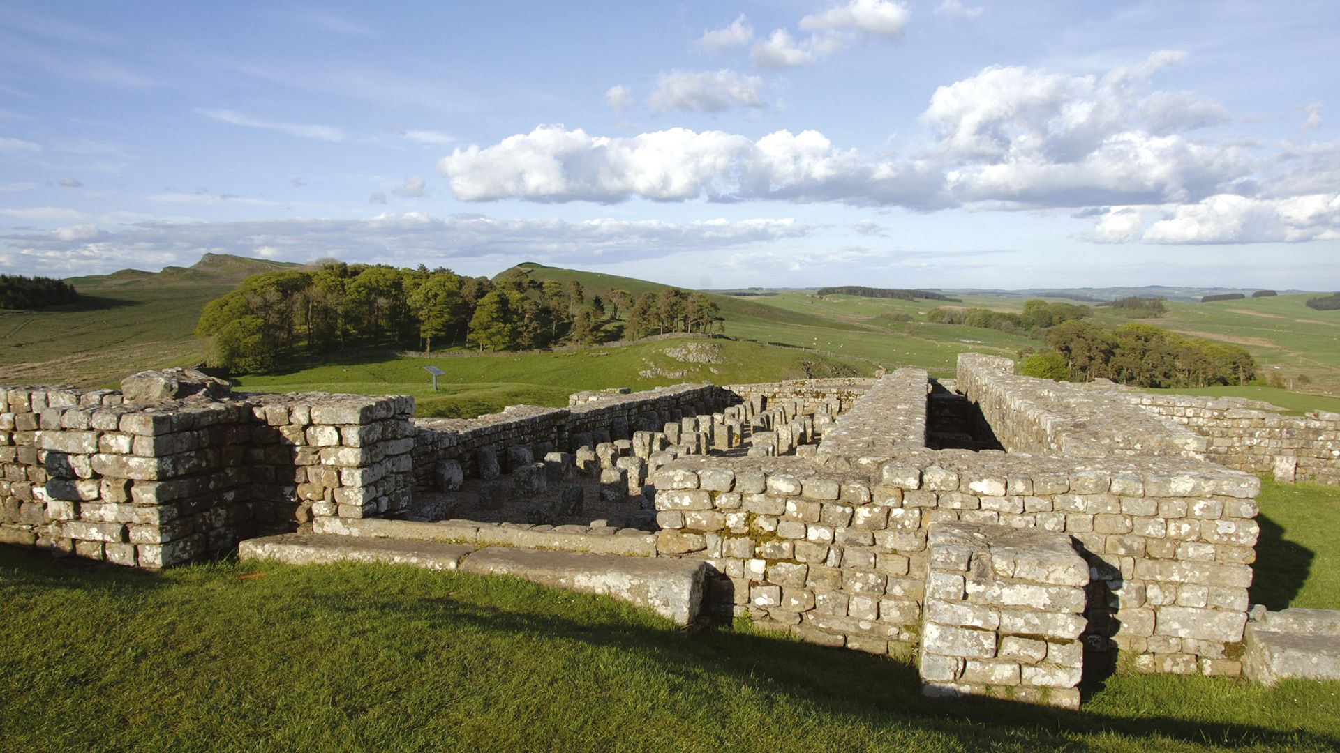 vn-large-Housesteads.jpg