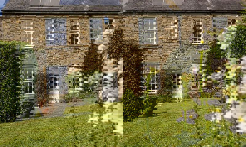 vn-large-Rye-Hill-Farmhouse.jpg