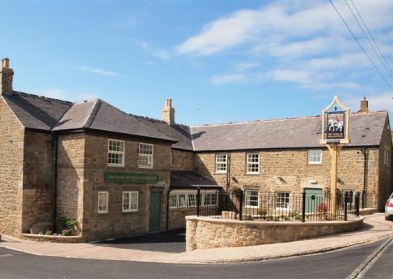 vn-large-Outside-the-Duke-of-Wellington-Inn-near-Corbridge.jpg